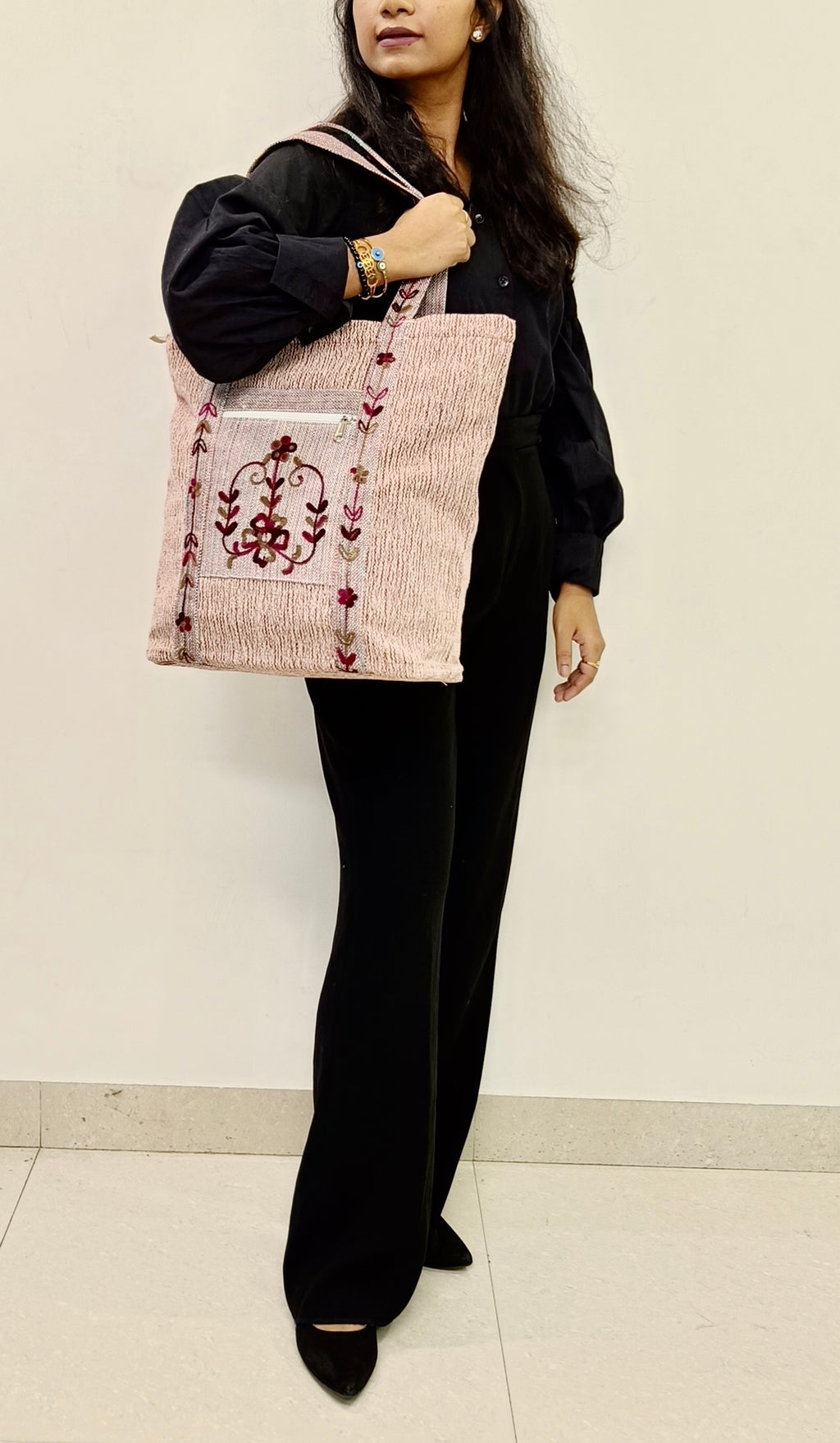 Embroidered Elegance Tote Bag - Red