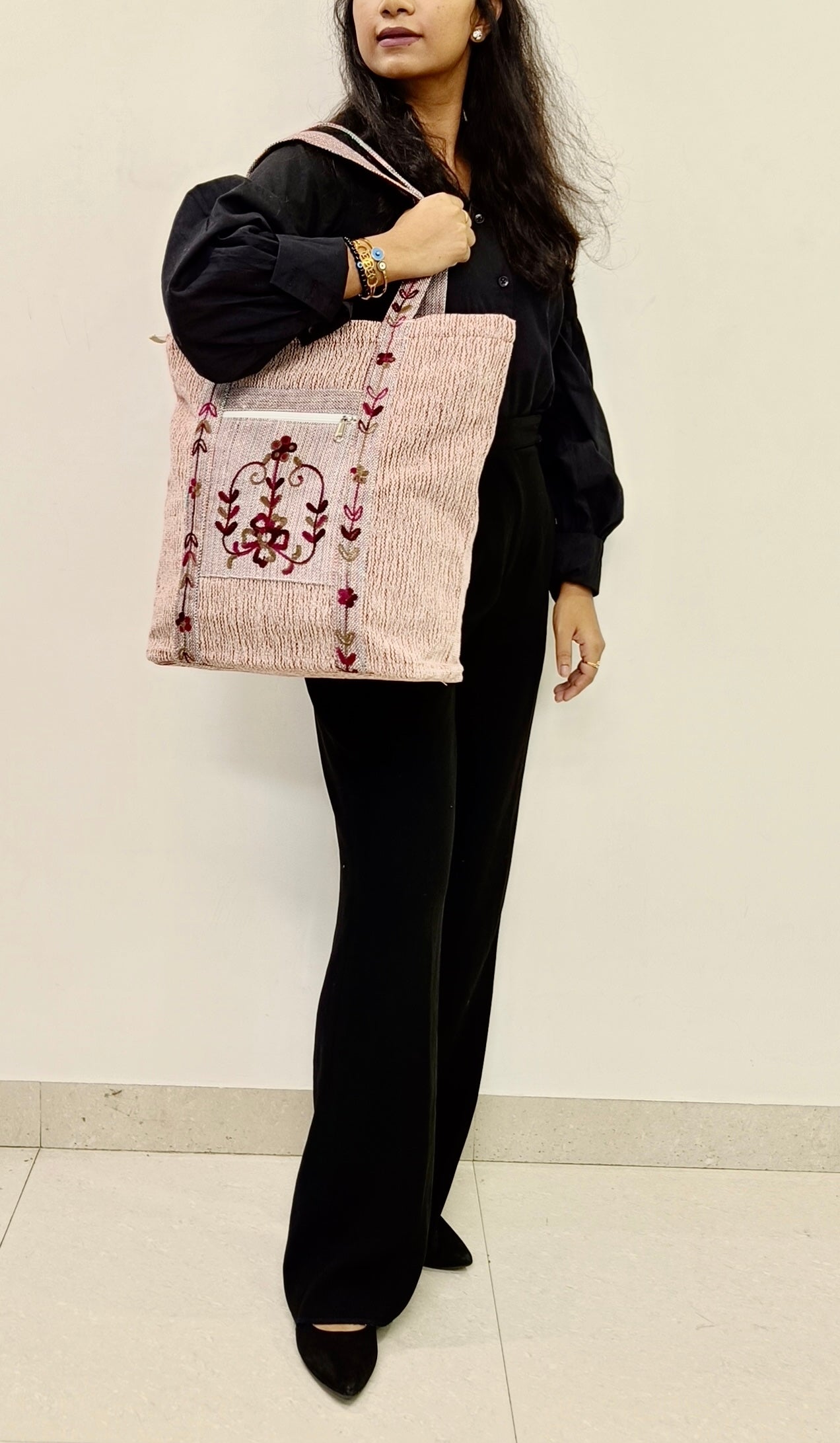 Embroidered Elegance Tote Bag - Red