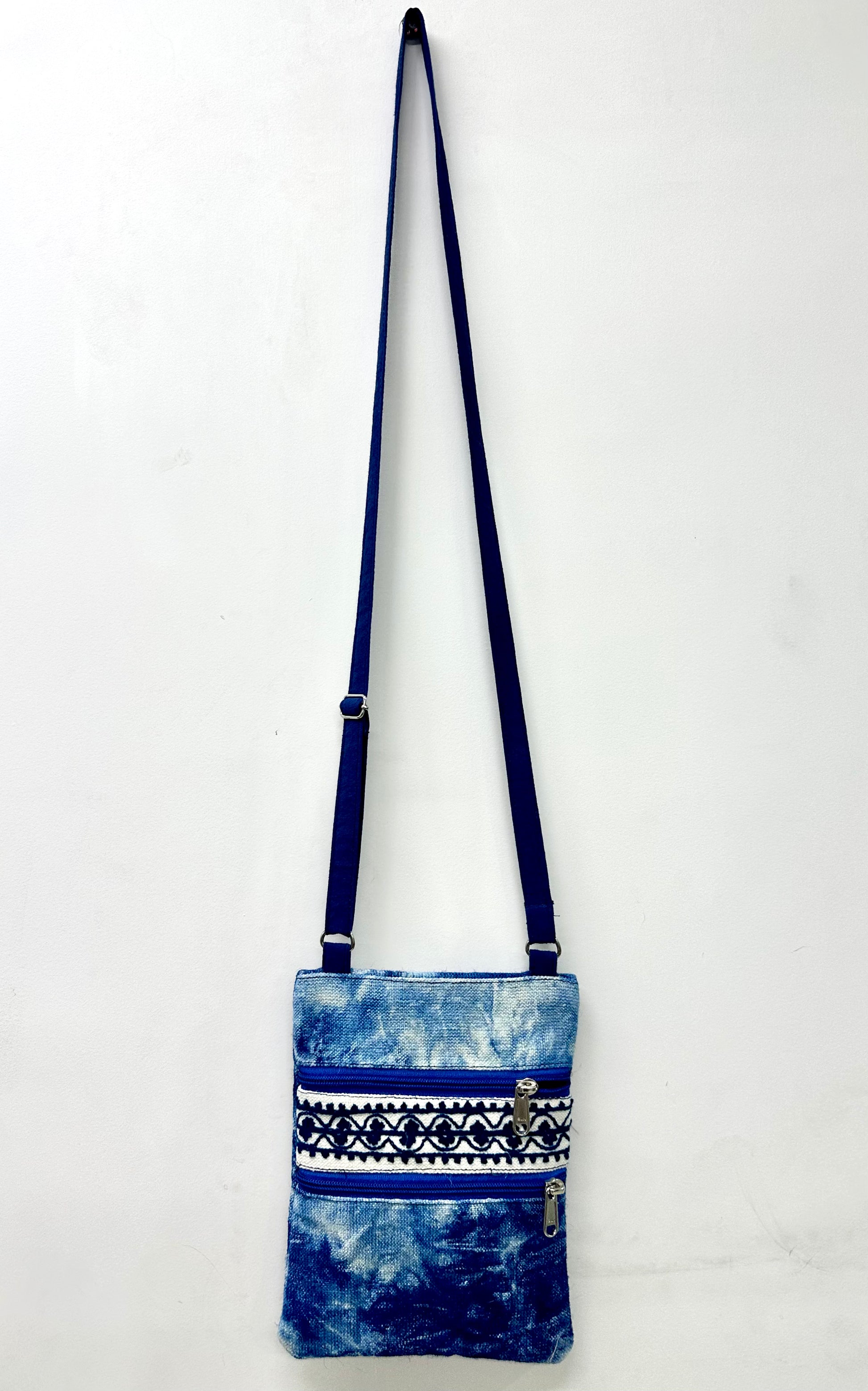 Boho Charm Jute Cotton Sling Phone Bag